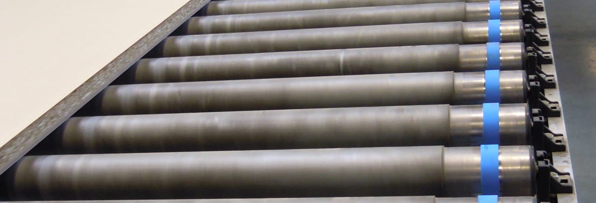 Die fertigen Platten können nun eingelagert werden und müssen an ihren Lagerort transportiert werden.