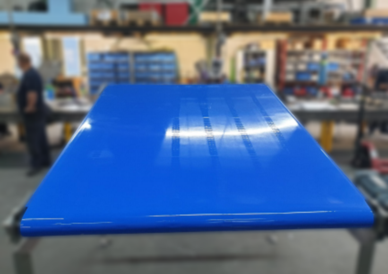 Self-tracking oversized conveyors